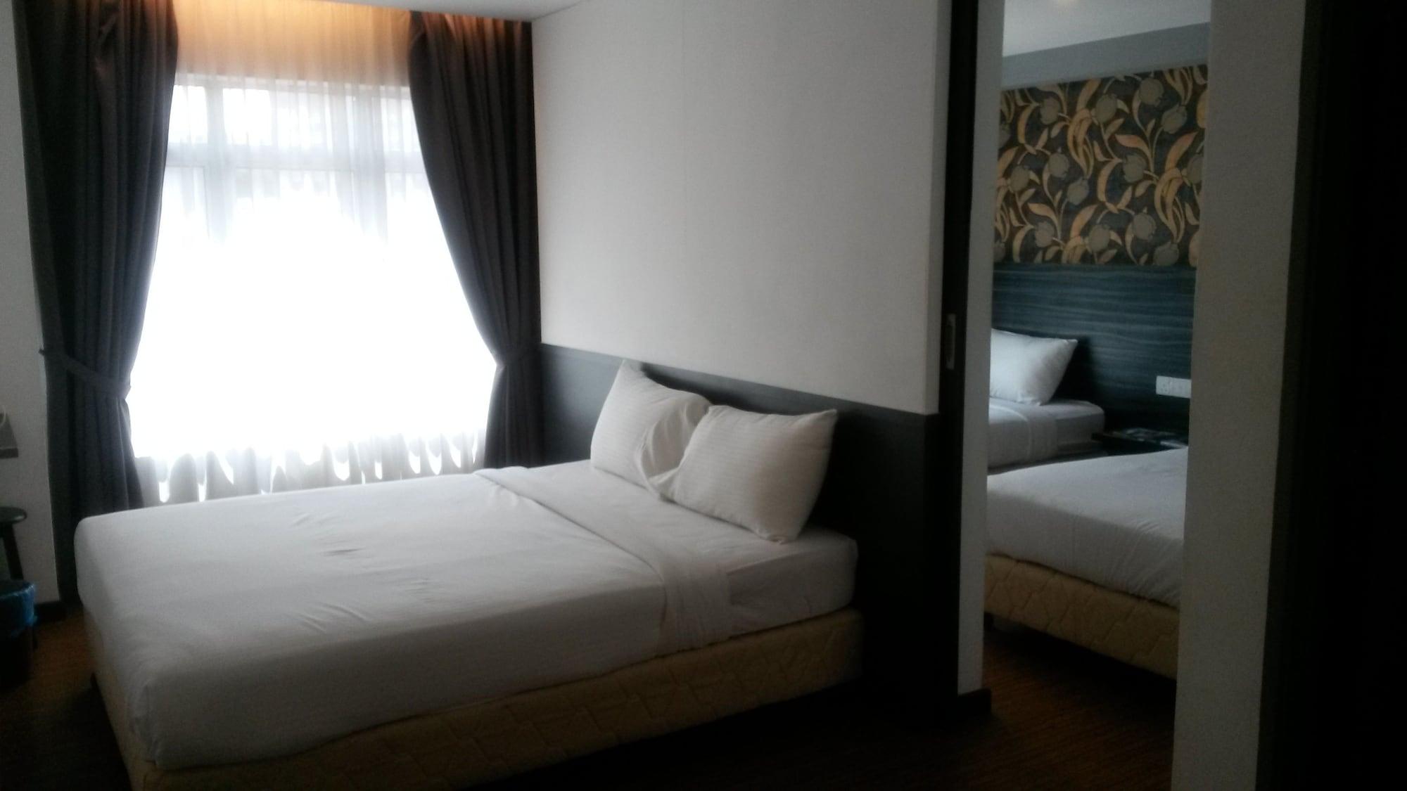 Signature Hotel Kuantan Bagian luar foto