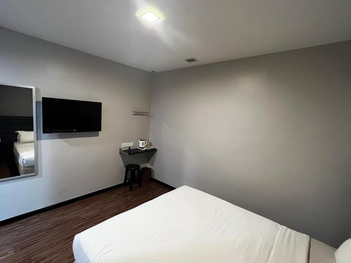 Signature Hotel Kuantan Bagian luar foto