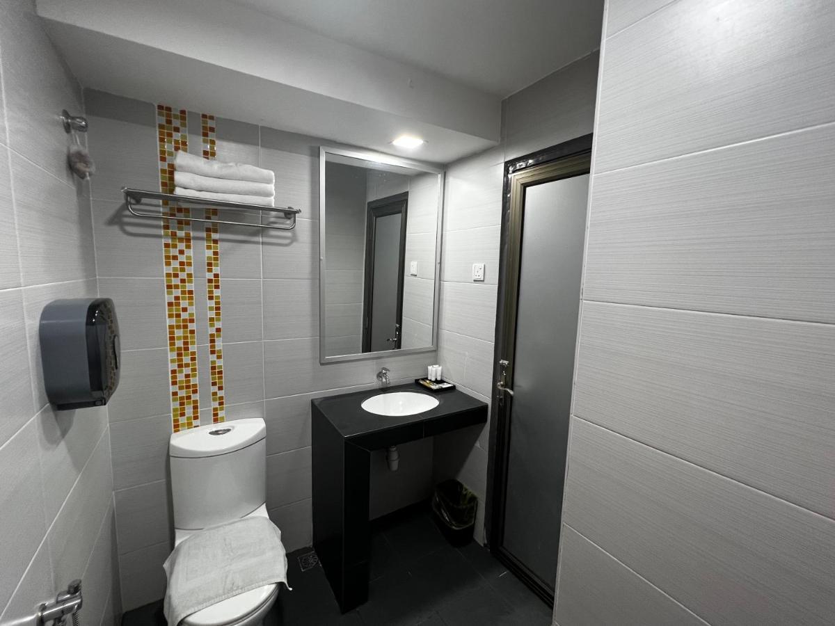 Signature Hotel Kuantan Bagian luar foto