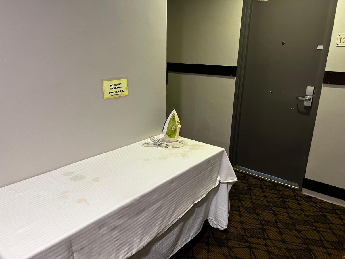 Signature Hotel Kuantan Bagian luar foto
