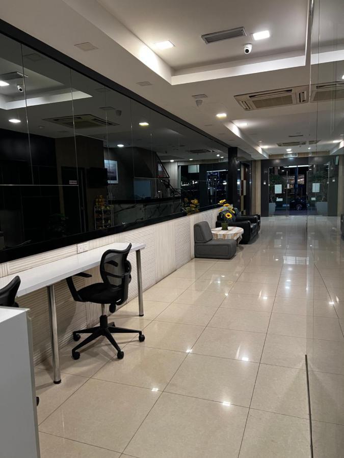 Signature Hotel Kuantan Bagian luar foto