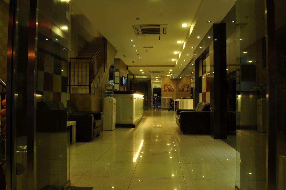 Signature Hotel Kuantan Bagian luar foto
