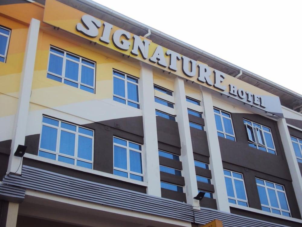 Signature Hotel Kuantan Bagian luar foto