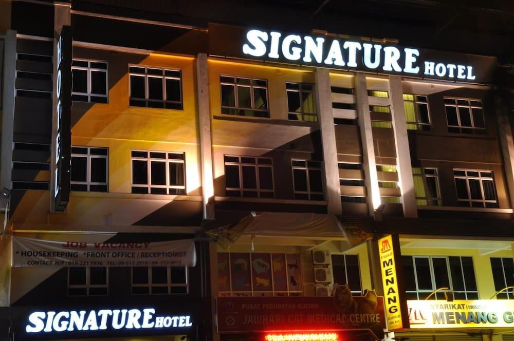 Signature Hotel Kuantan Bagian luar foto