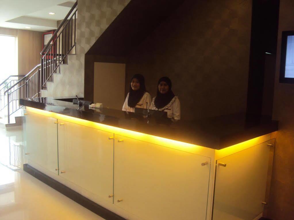 Signature Hotel Kuantan Bagian luar foto